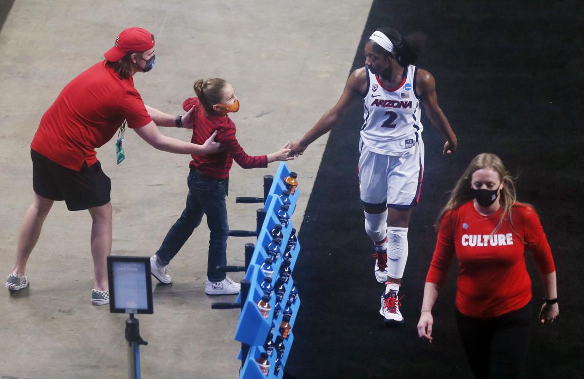 033021-spt-ncaa women-p12.jpg