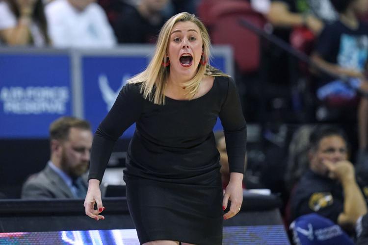 031722-tuc-spt-uawomenshoops-p2