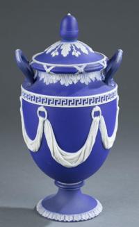 19th-century Jasperware urn sells for $1K, despite repairs
