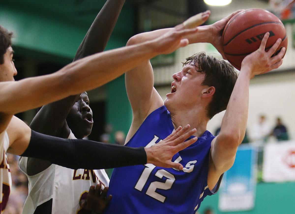Salpointe Catholic vs. Catalina Foothills in boy's basketball 4A state semifinal