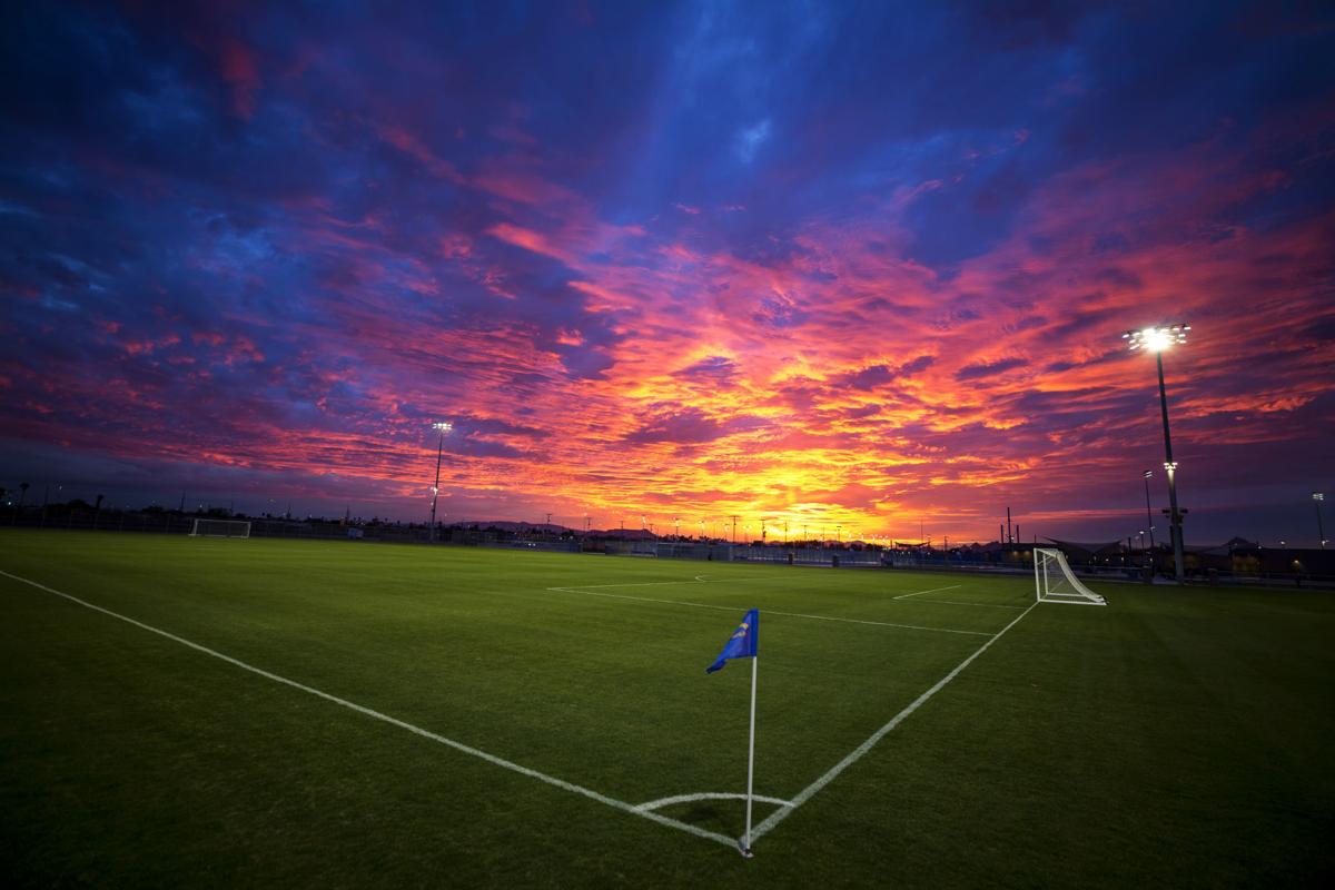 Kino Sports South Complex (LE)