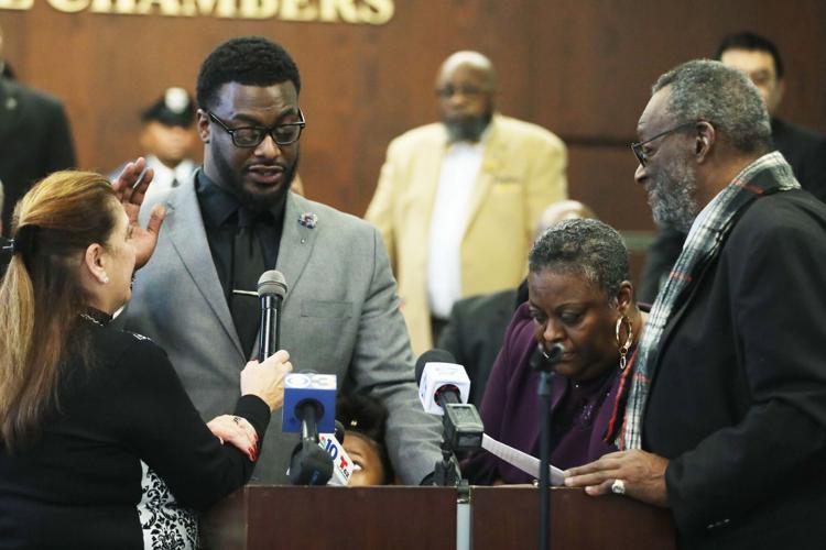 Gilliam sworn-in as AC mayor
