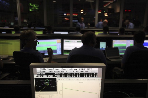 Curiosity rover lands on Mars