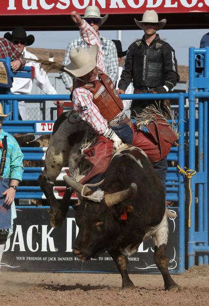 Photos: The Best From Saturday's Action At The Tucson Rodeo 