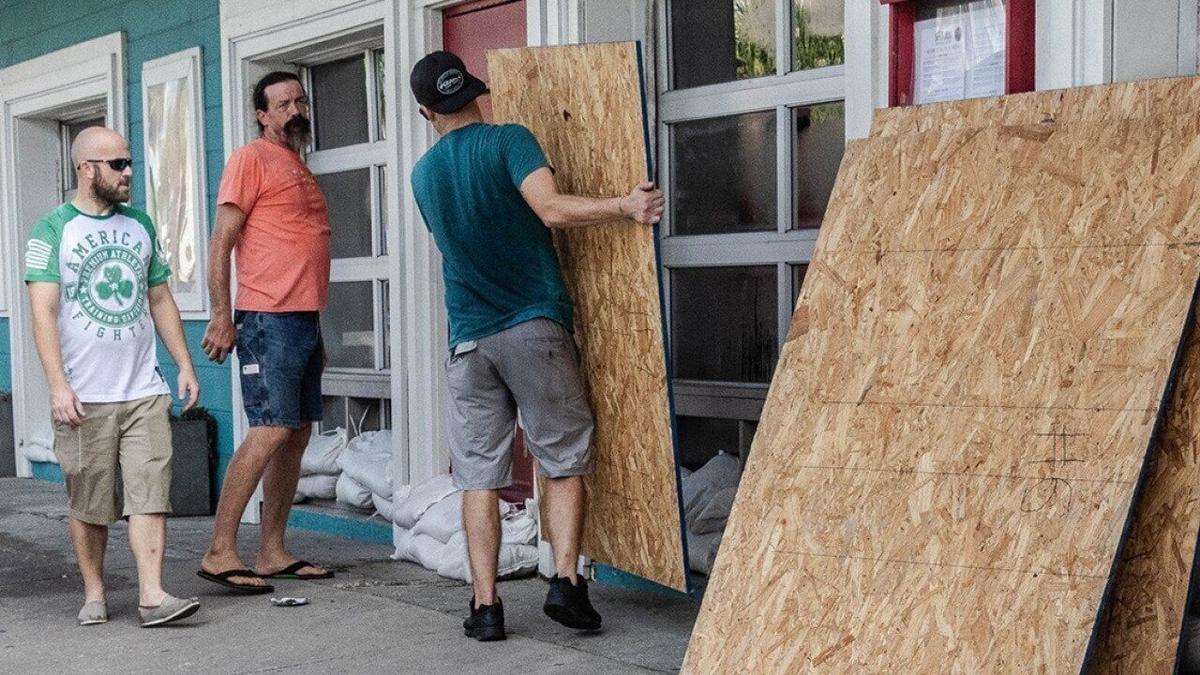 Using AI to predict and prevent weather catastrophe home insurance claims