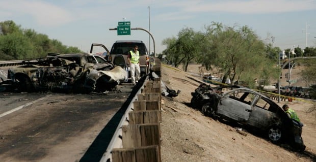 I-10 DPS crash kills woman in cruiser