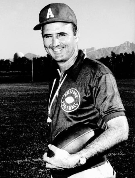 Opinion by Greg Hansen : Ex-Cat coach LaRue all about dignity, character  