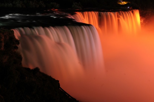 Spotlight(s) on Niagara Falls   
