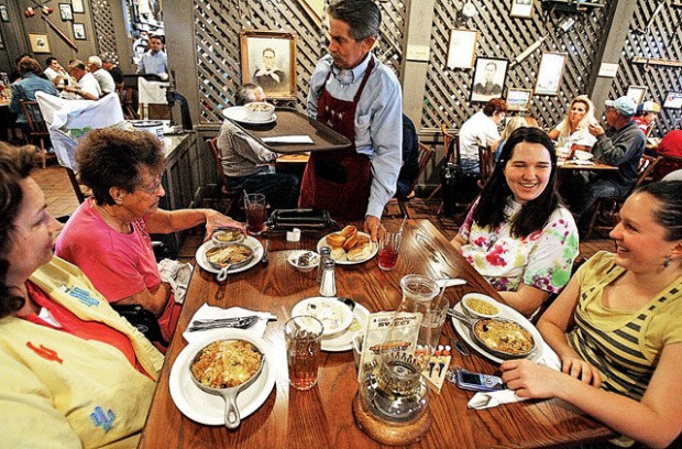 Tucson restaurants Under $30: Cracker Barrel : Down home cooking  