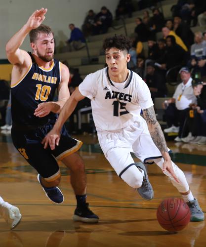 Pima Aztecs vs. Highland in NJCAA basketball tournament