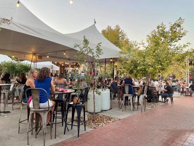 Reforma at St. Philips Plaza (le)