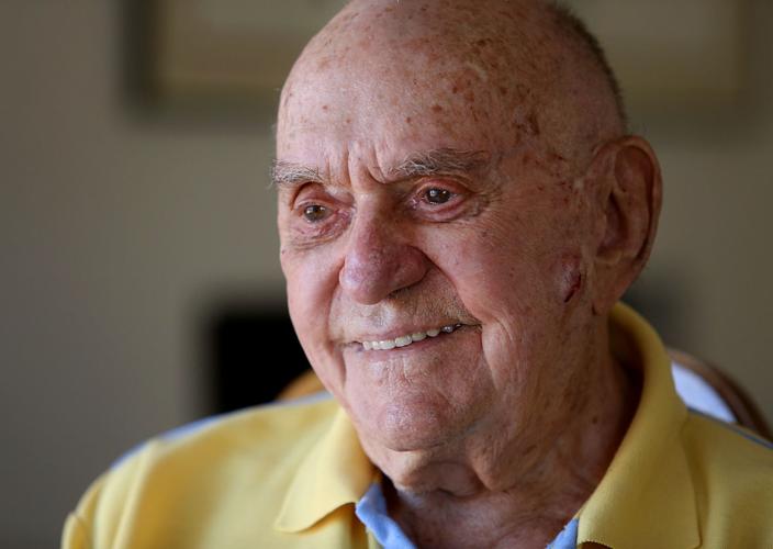 Tucson Marine veteran stormed beaches of the Philippines