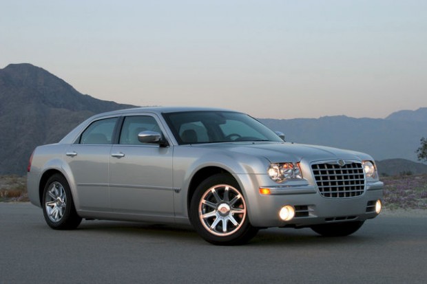 Obama's 2005 Chrysler 300C could fetch six figures on