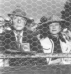 A mob scene greeted the Duke and Duchess of Windsor   