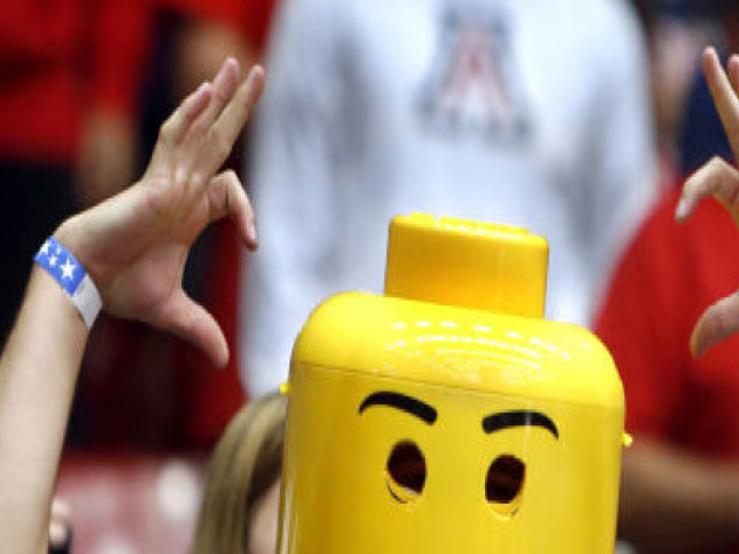 Like The Ua S Wc Sign Give A Hand To Former Wildcats Swimmer