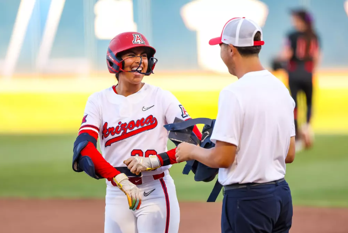 Arizona softball, Tele Jennings