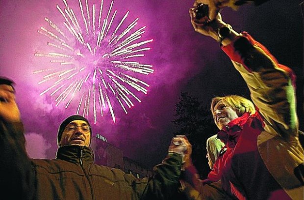 Kosovars hail their independence; protesters in Serbia go on rampage  