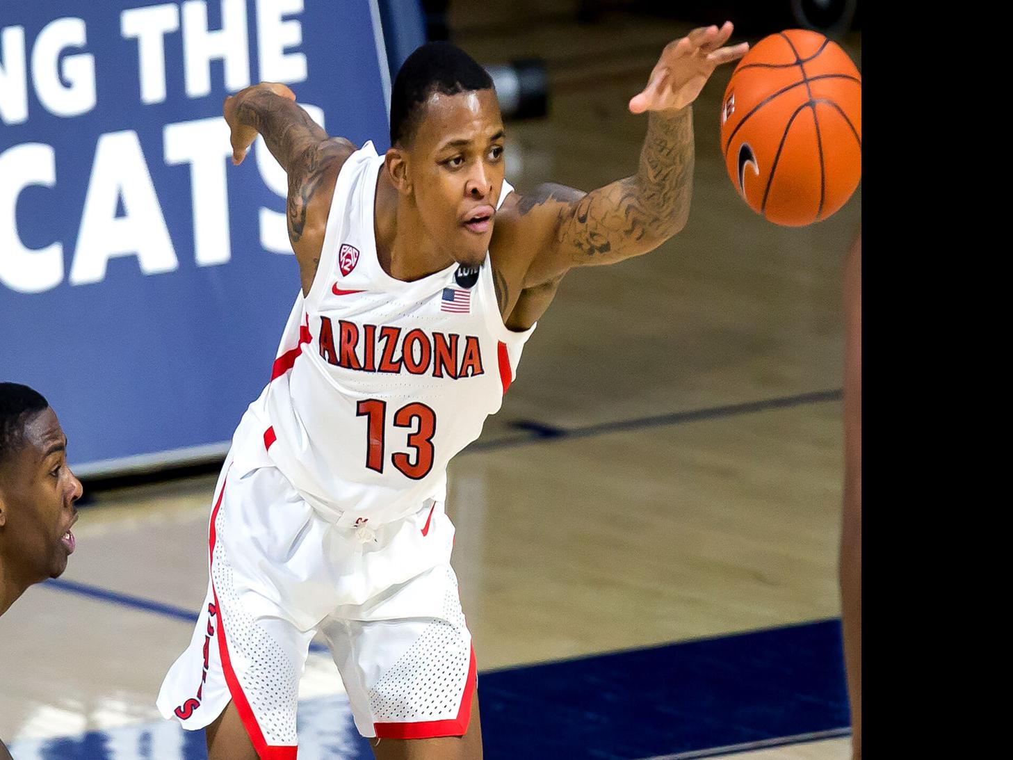 Former Arizona point guard James Akinjo transferring to Baylor ...