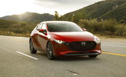 Edmunds compares Mazda 3 and Toyota Corolla hatchbacks