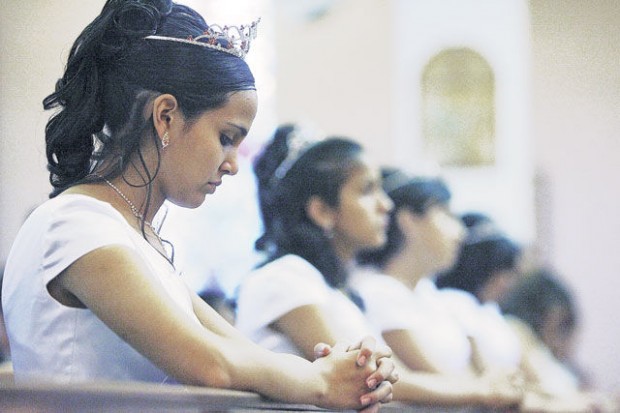 Celebran sus quince años  