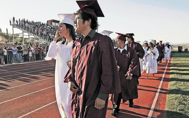 Pide Nogales opción educativa  