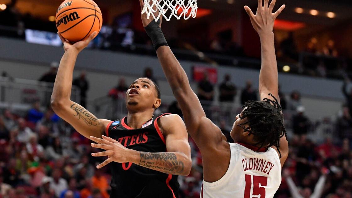 San Diego State ousts top overall seed Alabama