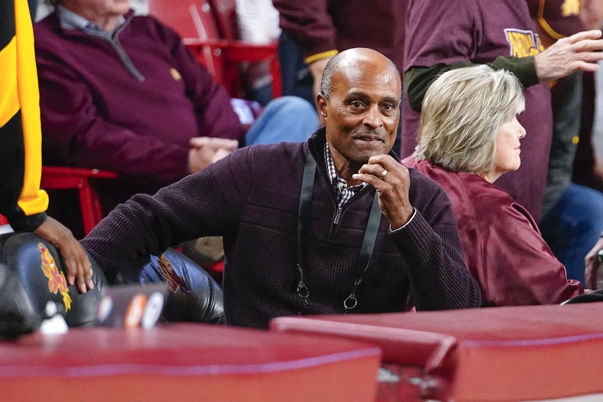 Class Notes | University of Wisconsin-Eau Claire Alumni Association, image size:1200x800