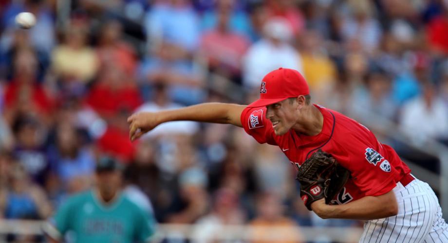 Arizona vs. Coastal Carolina in College World Series