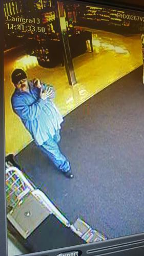 Detectives seek to identify repeat bank robber in Tucson