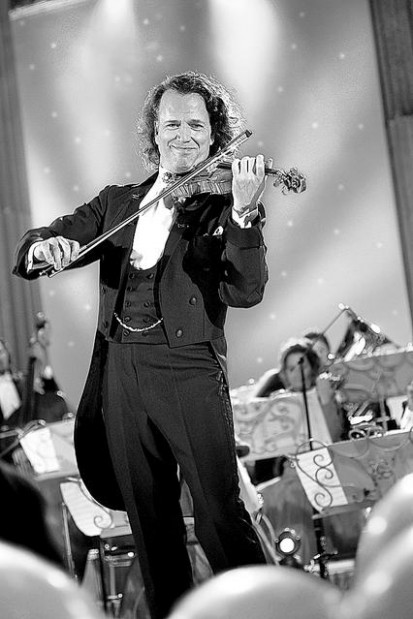 Rieu fans revel on night of waltzes  
