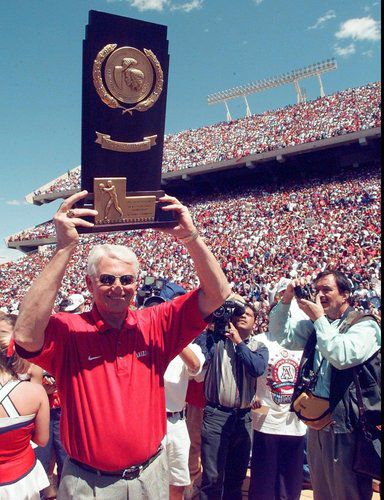 Artist who designed Lute Olson statue created works honoring Magic, Jordan,  Shaq