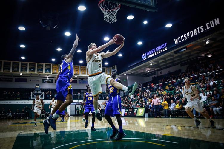 Amphi grad Derksen to play professionally in Spain
