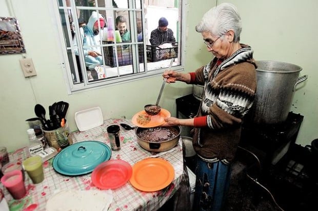 Administran jesuitas albergue  