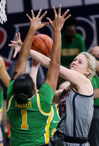 011521-spt-ua womens hoops-p14.jpg