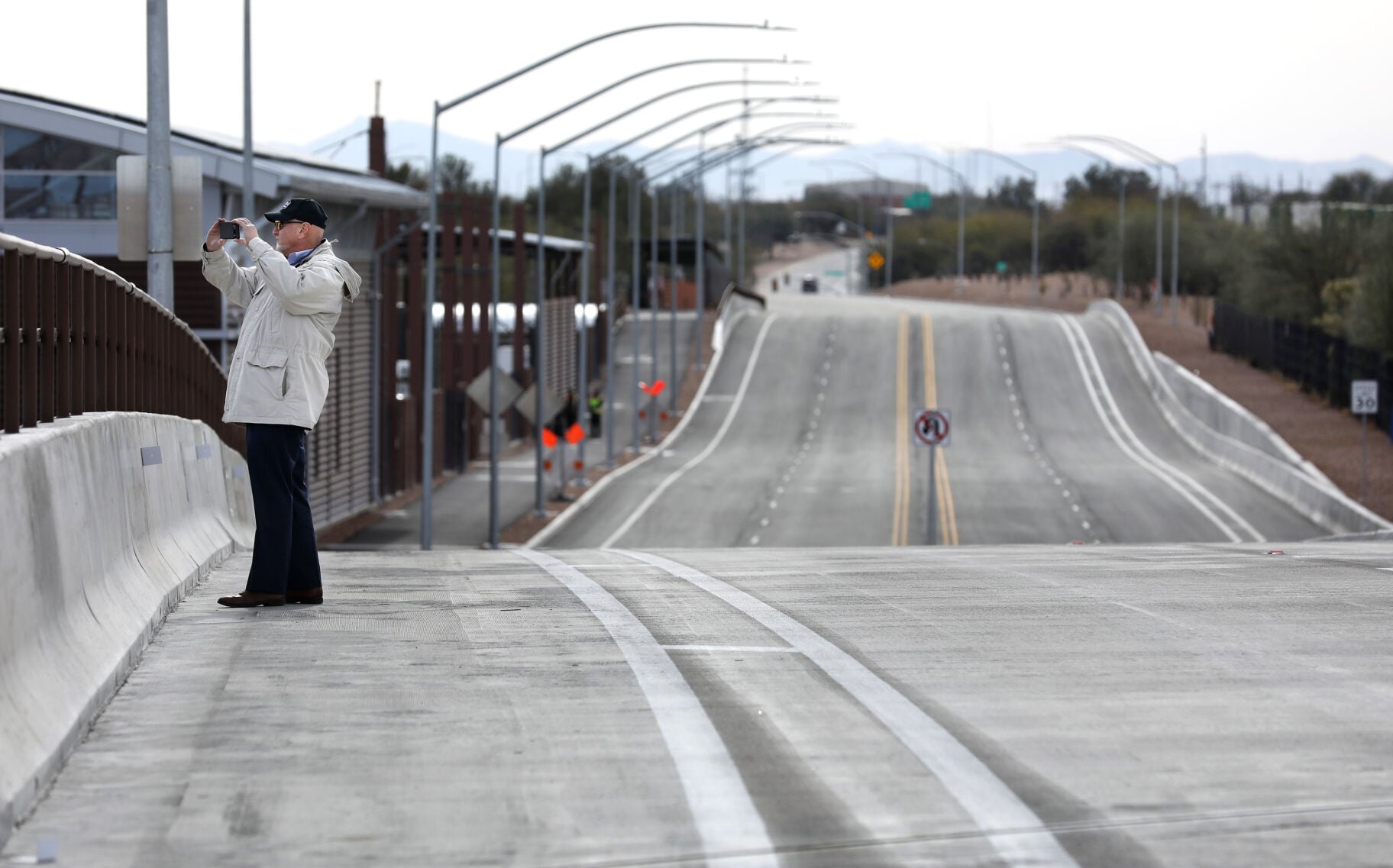 Maclovio Barraza Parkway (LE)