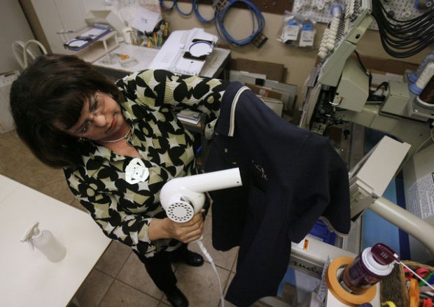 Custom engraving business wins award  