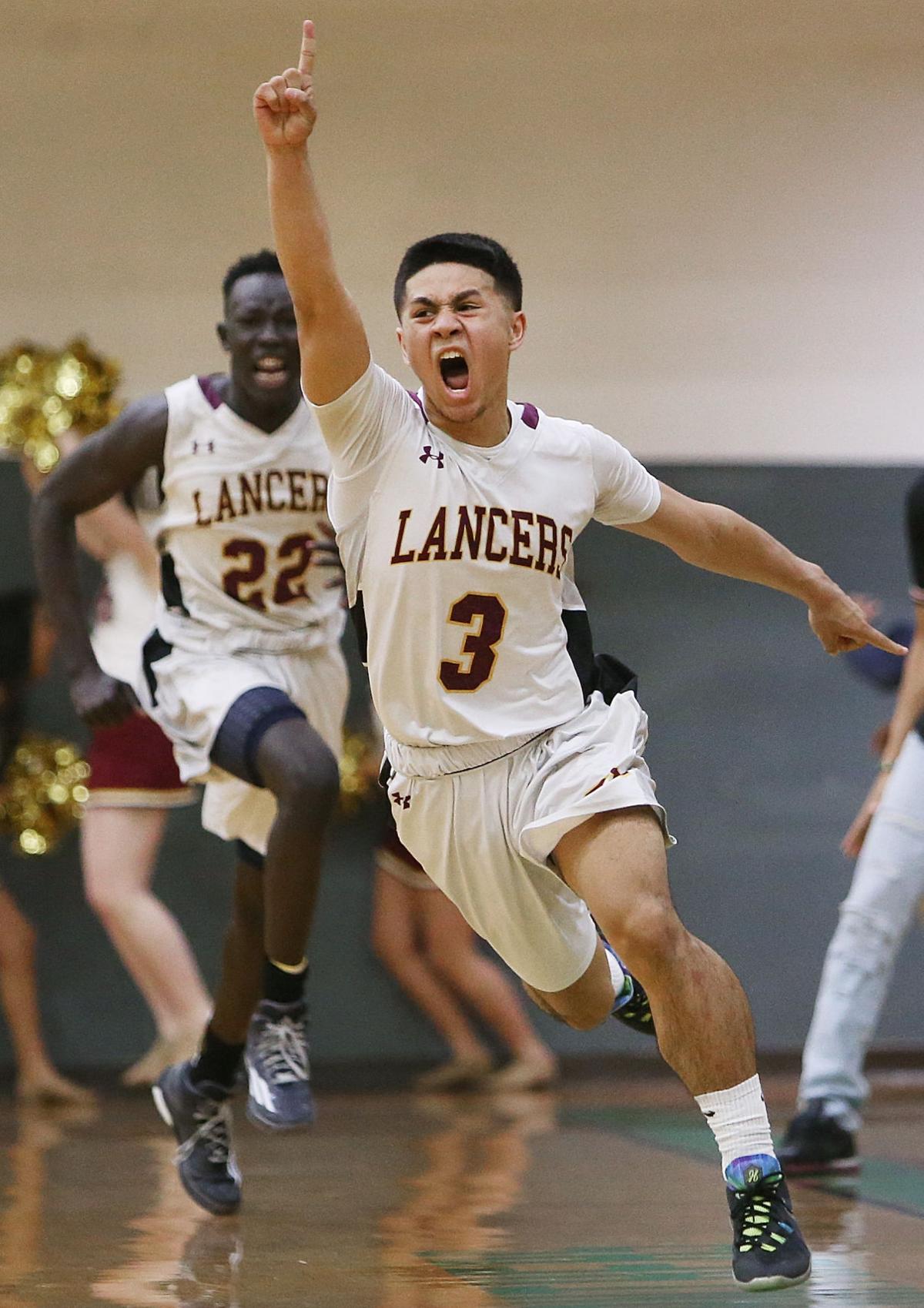Salpointe Catholic vs. Catalina Foothills in boy's basketball 4A state semifinal