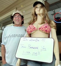 Officials want busty Ohio BBQ mannequin to cover up  