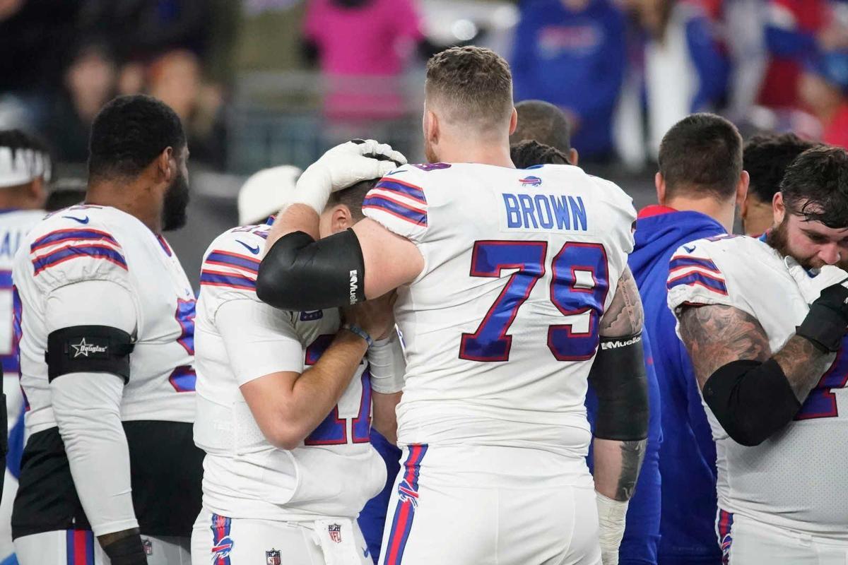 Keep praying': Buffalo Bills safety Damar Hamlin makes first