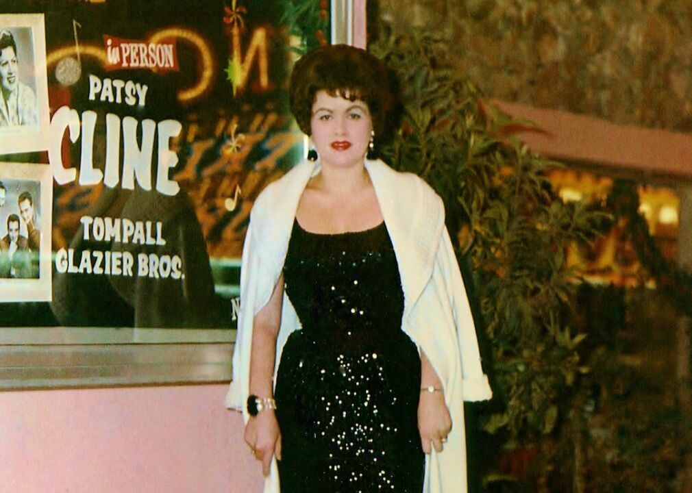 1973: Patsy Cline inducted into Country Music Hall of Fame