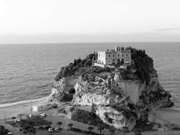 Italy's Tropea not so crowded  