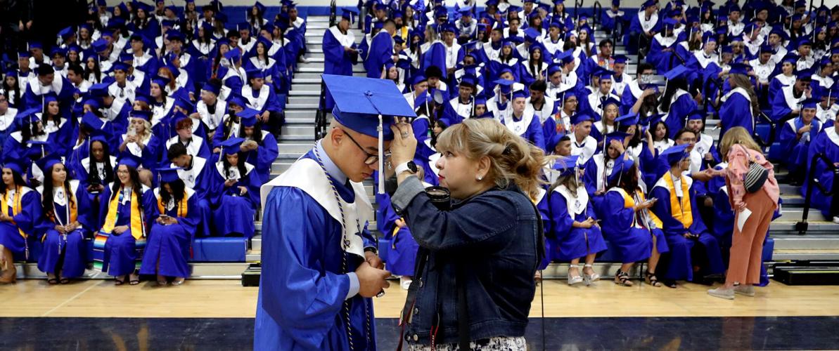 Sunnyside High School graduation (LE)