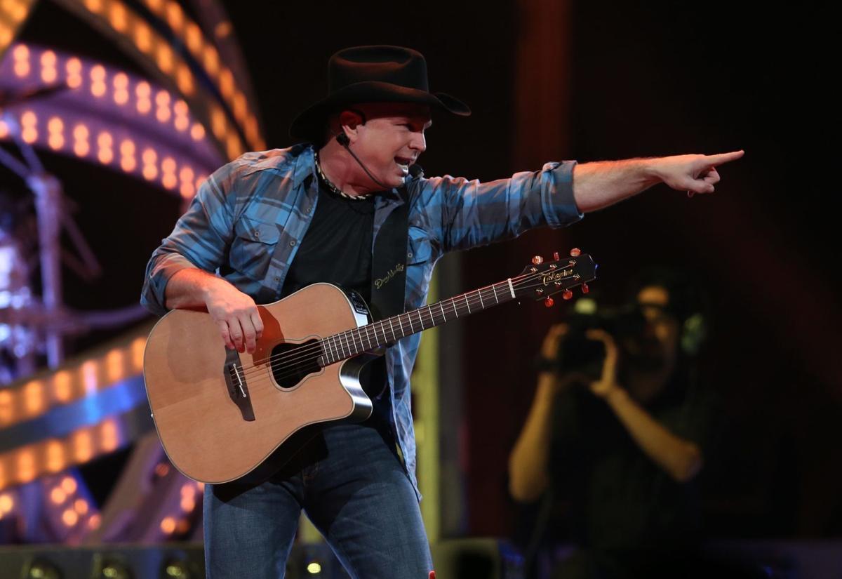 features Garth Brooks concert Cantillon