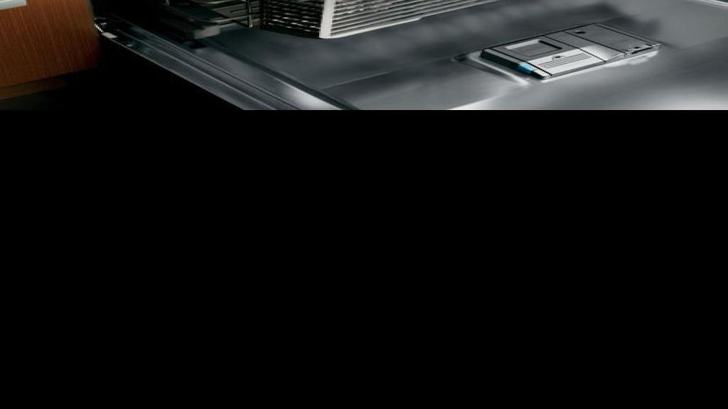 Fixing a leaky dishwasher requires appliance repair company