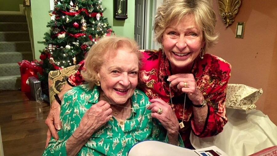 Author who grew up in Tucson remembers friend Betty White