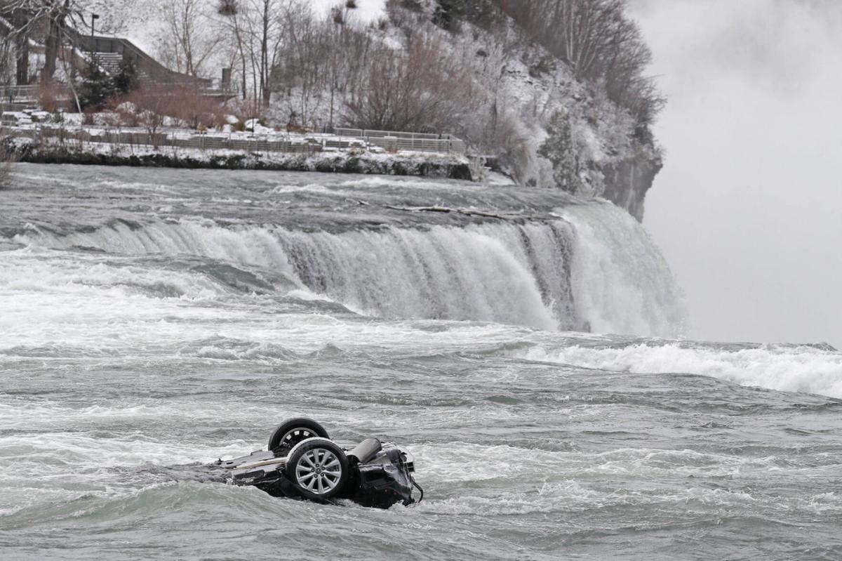 Niagara Falls car on the brink