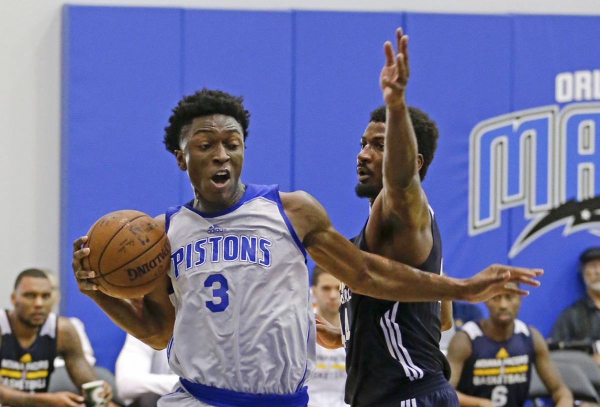 Stanley Johnson, Solomon Hill