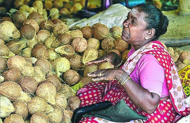 Sri Lankan merchants fall along with truce  