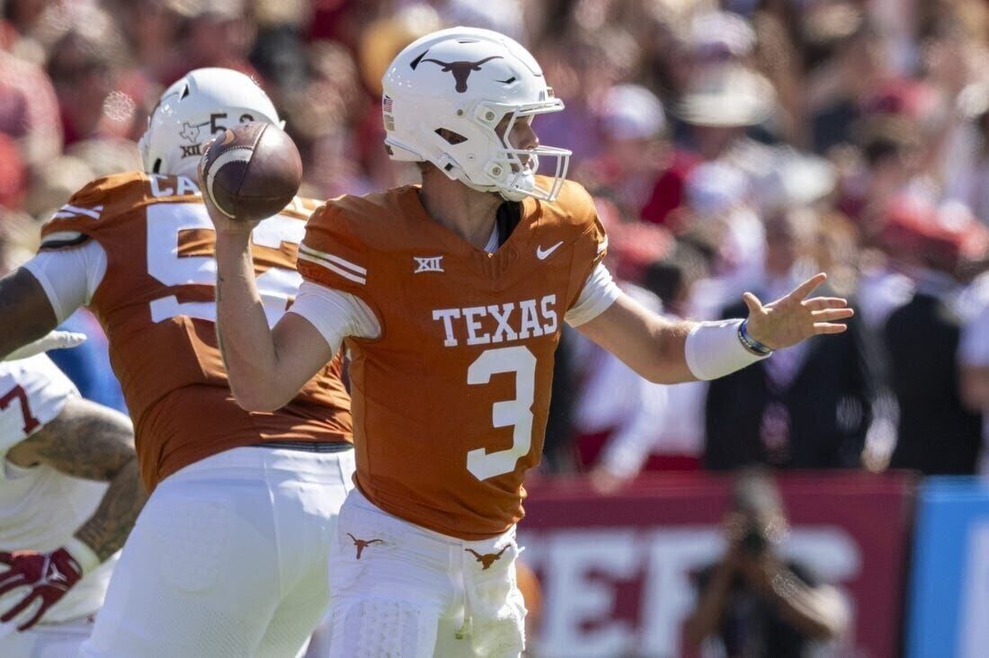 5 reasons why the Texas Longhorns should keep throwback uniforms