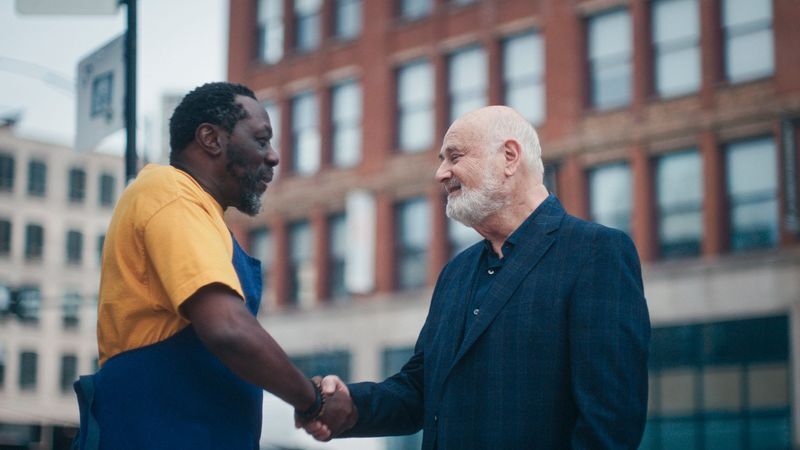 Albert (Rob Reiner) tells mentee Ebraheim (Edwin Lee GIbson) that he could have success with expanding on FX's "The Bear."